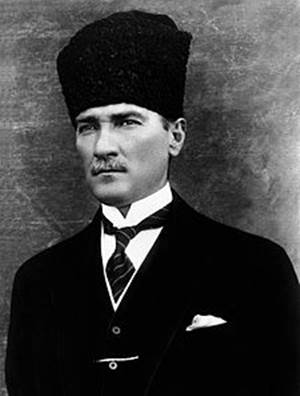 Mustafa Kemal Ataturk Ve Ileri Goruslulugu Ceotudent